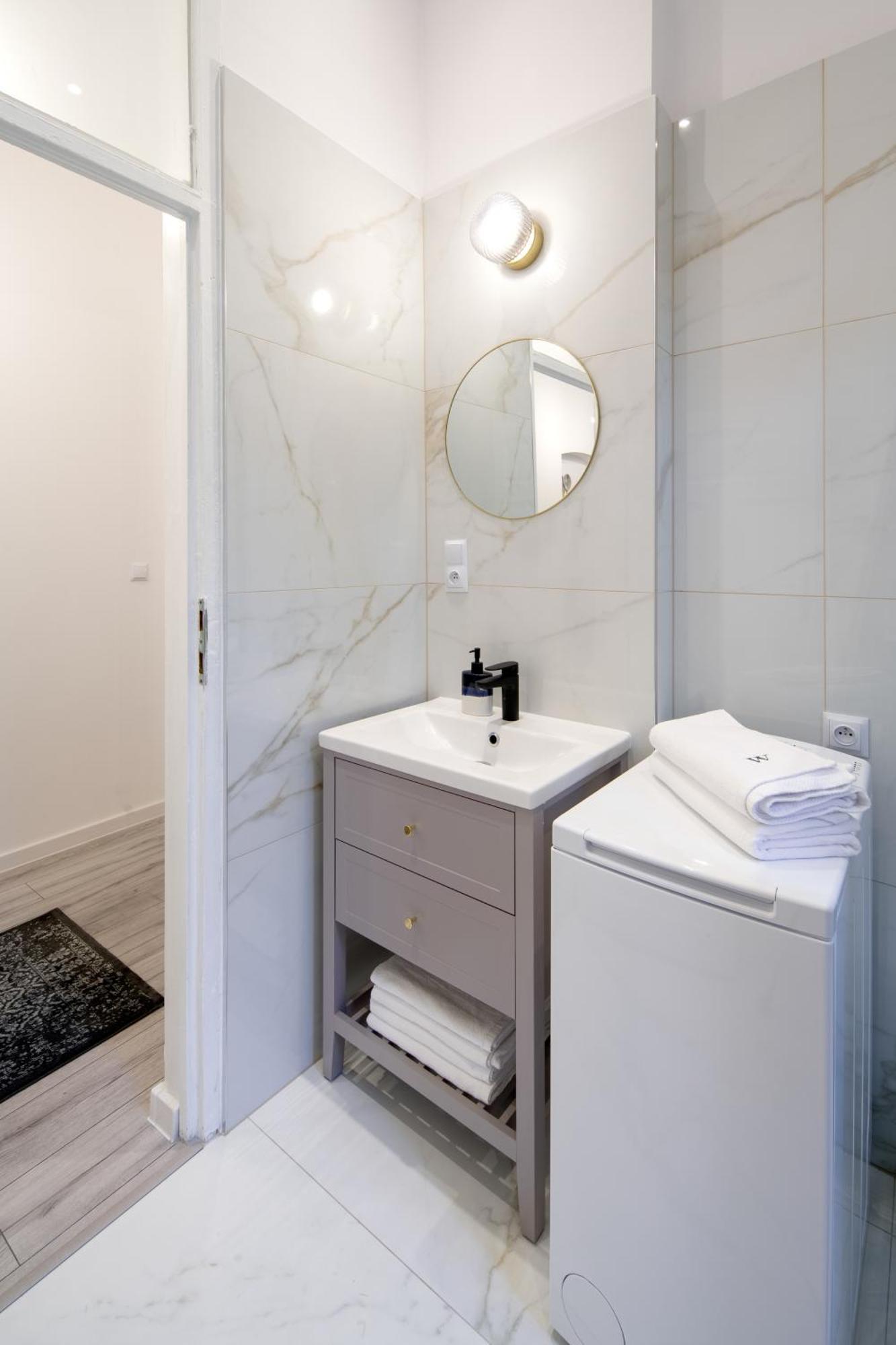 Wawelove Pilsudskiego - 3 Bedroom Apt. With Balcony And Free Parking! Krakow Ngoại thất bức ảnh