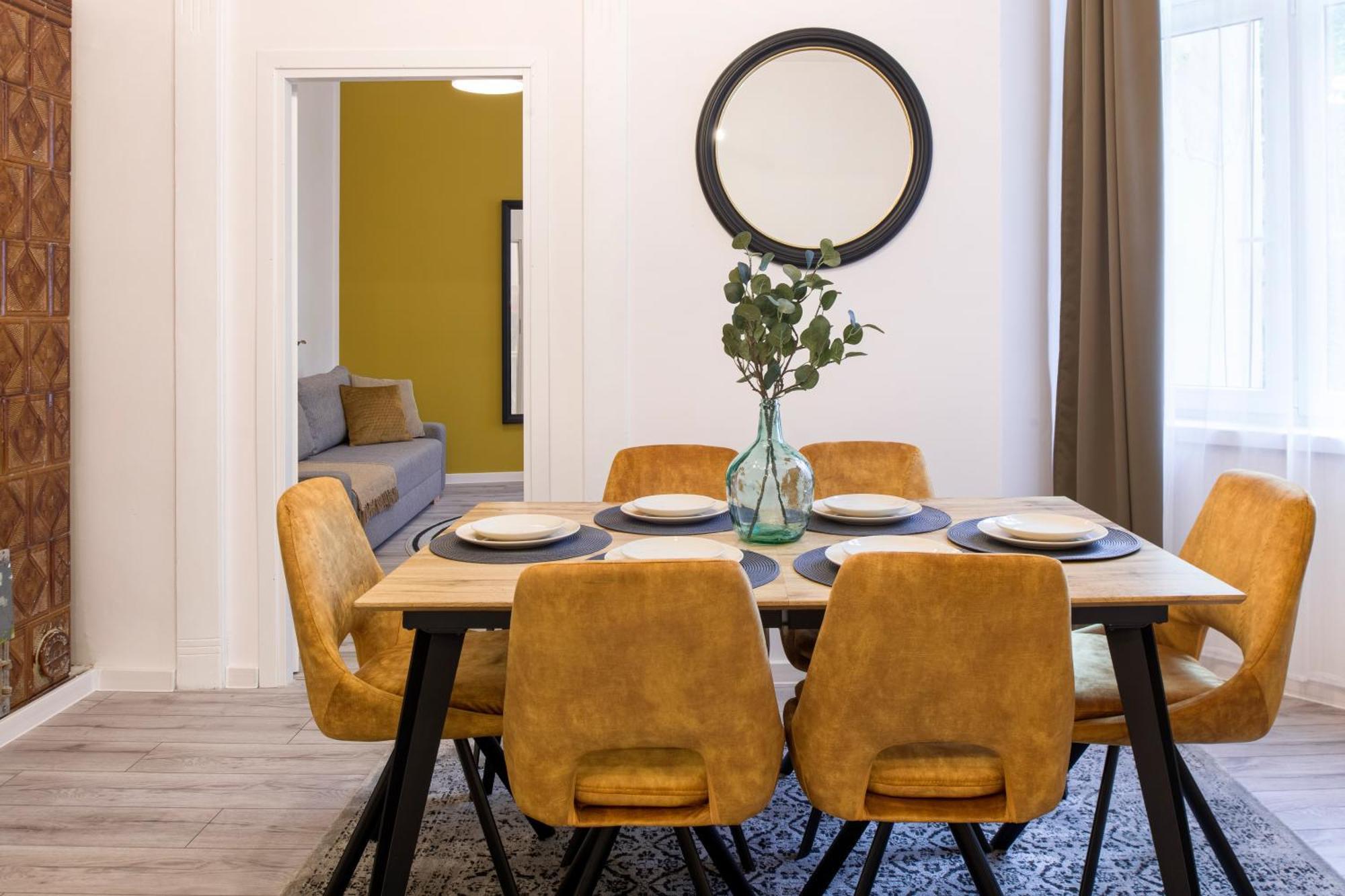 Wawelove Pilsudskiego - 3 Bedroom Apt. With Balcony And Free Parking! Krakow Ngoại thất bức ảnh