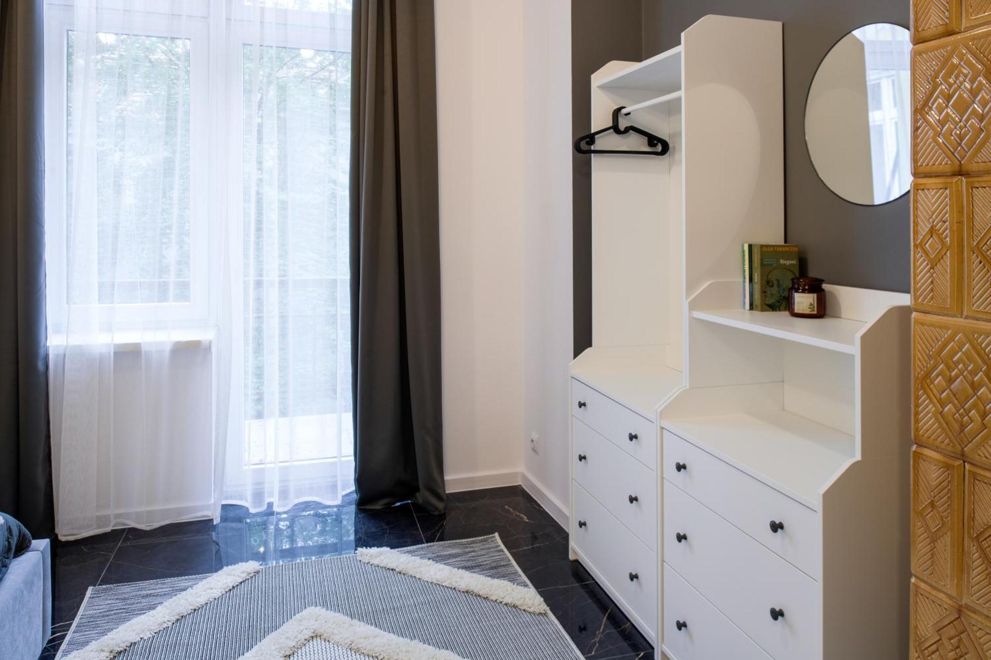 Wawelove Pilsudskiego - 3 Bedroom Apt. With Balcony And Free Parking! Krakow Ngoại thất bức ảnh