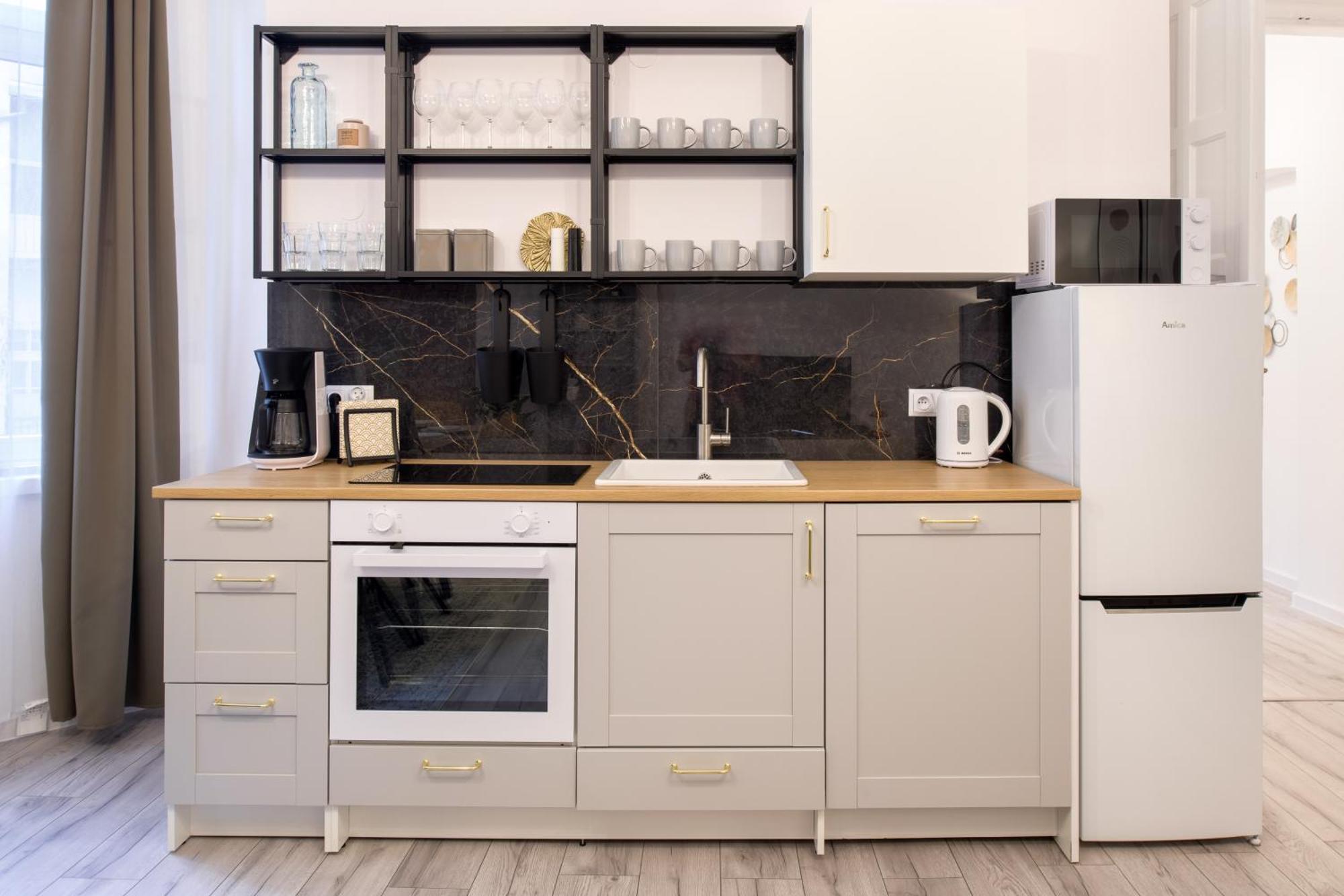 Wawelove Pilsudskiego - 3 Bedroom Apt. With Balcony And Free Parking! Krakow Ngoại thất bức ảnh